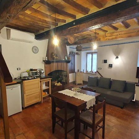 Appartement Le Casette Di Civitella- La Casa Di Rolando E Gina à Civitella Del Lago Extérieur photo
