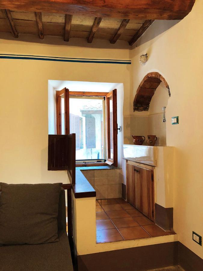 Appartement Le Casette Di Civitella- La Casa Di Rolando E Gina à Civitella Del Lago Extérieur photo